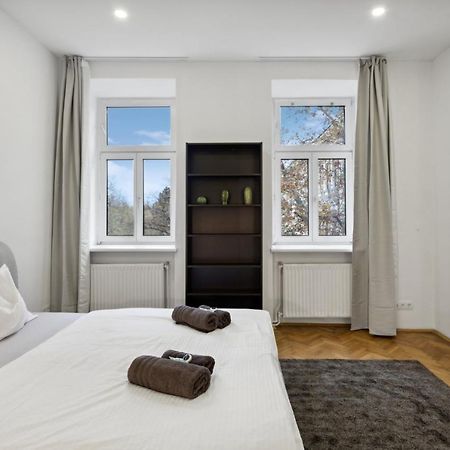 Big Spacious Central Apartment In Bécs Kültér fotó