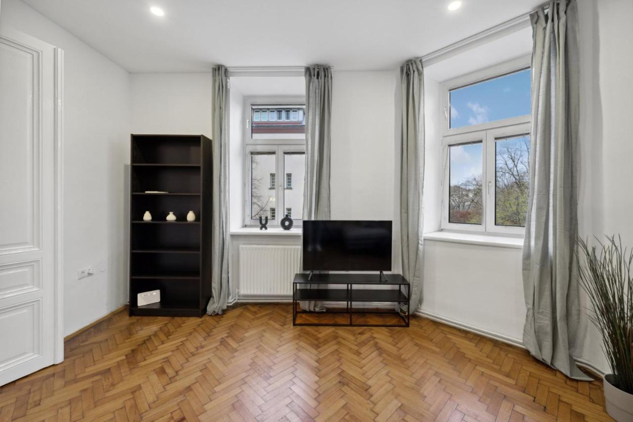 Big Spacious Central Apartment In Bécs Kültér fotó