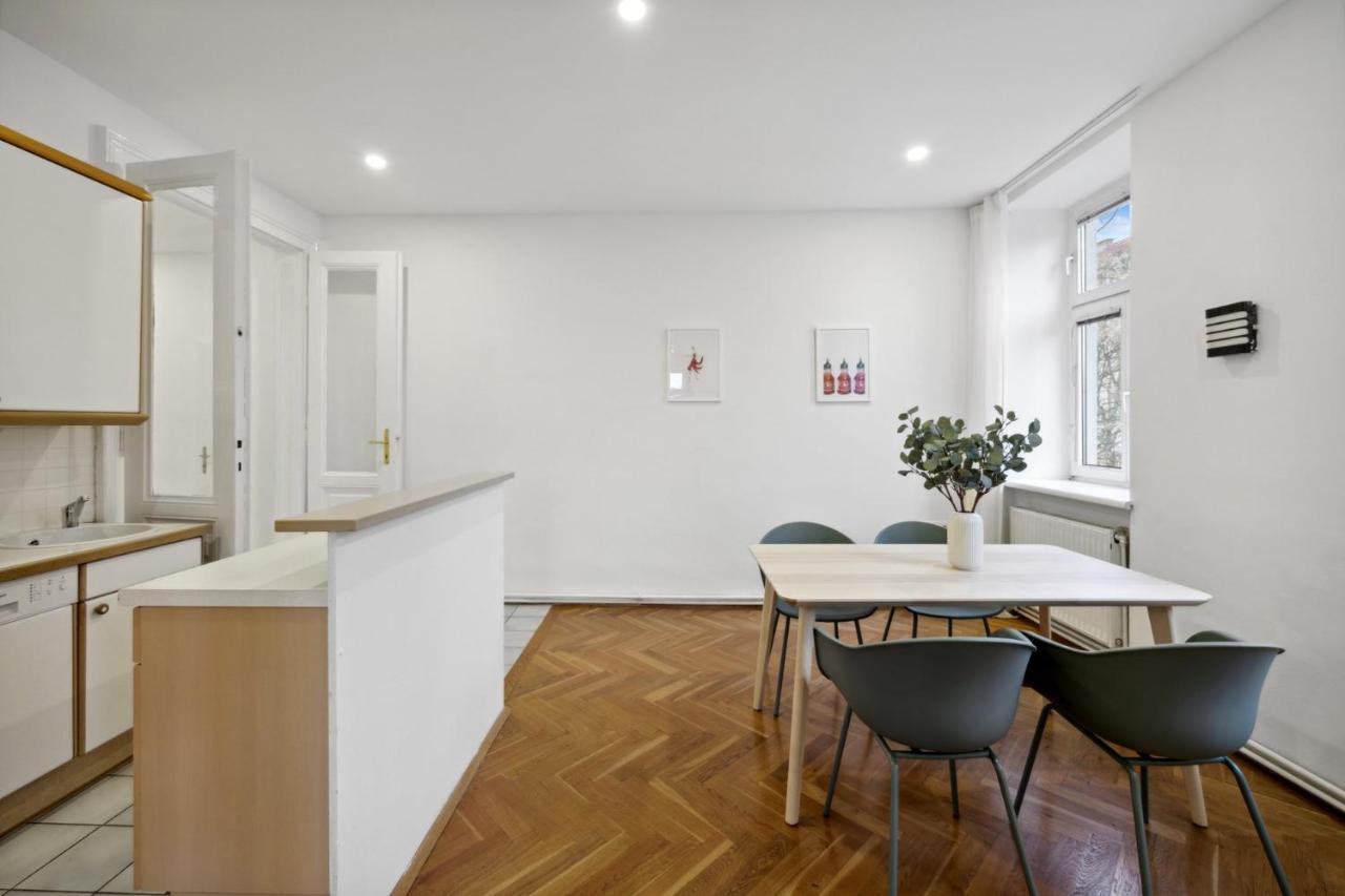 Big Spacious Central Apartment In Bécs Kültér fotó