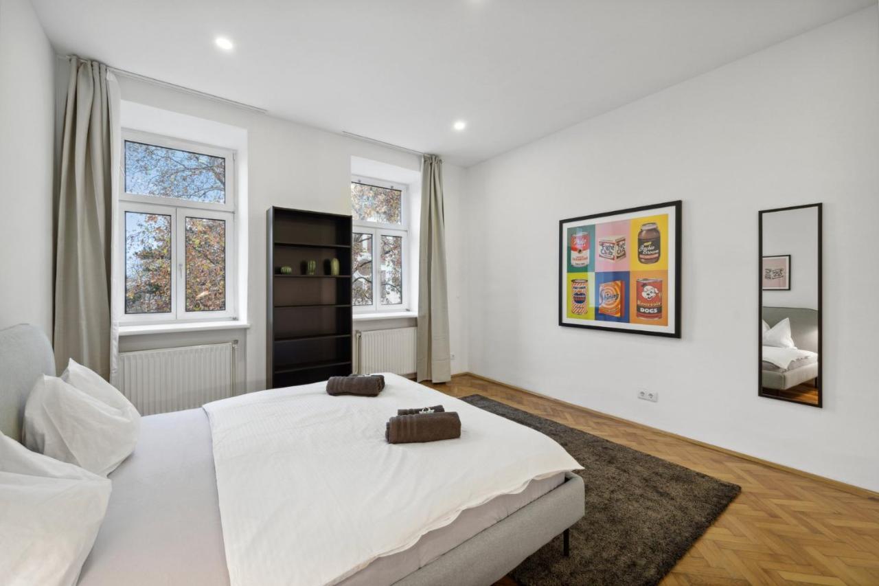 Big Spacious Central Apartment In Bécs Kültér fotó